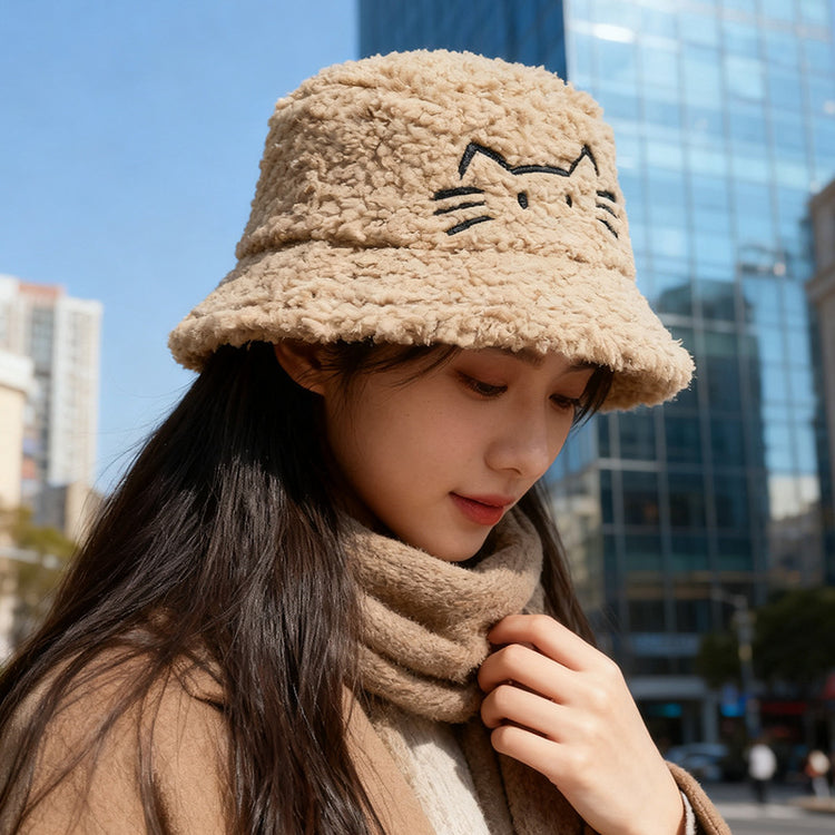 流行帽子|韓國東大門冬季新款帽子女羊羔毛小貓刺繡漁夫帽顯臉小保暖水桶帽「C5767」25.11-1