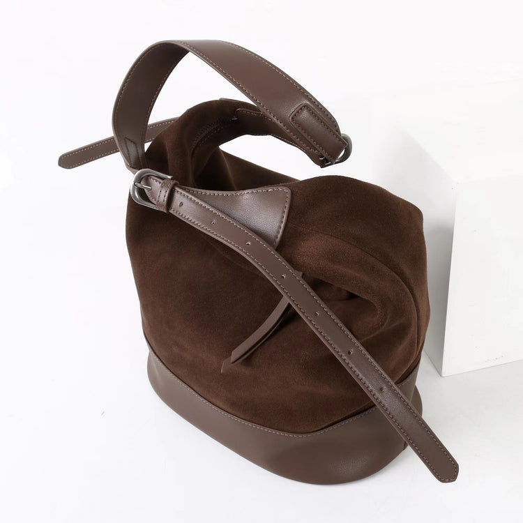 質感真皮|2025年新美拉德高級感輕奢高質感磨砂牛皮大容量水桶包時尚「6173」25.09-2