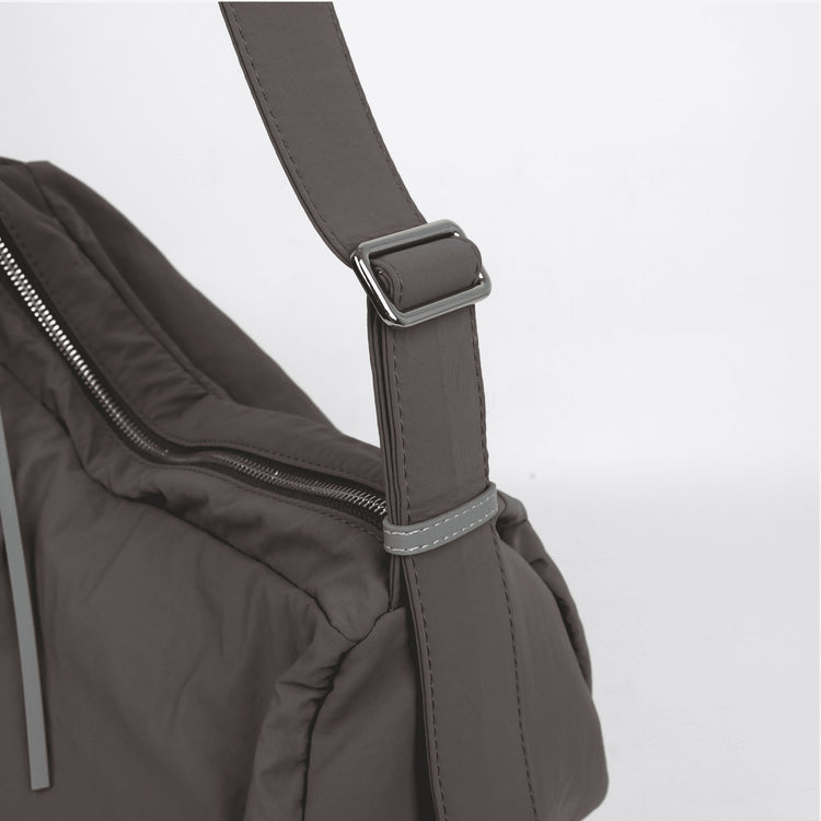 質感真皮|韓版輕便手抓紋防水布休閒大容量單肩包男女運動健身斜挎托特包「3201」24.06-2