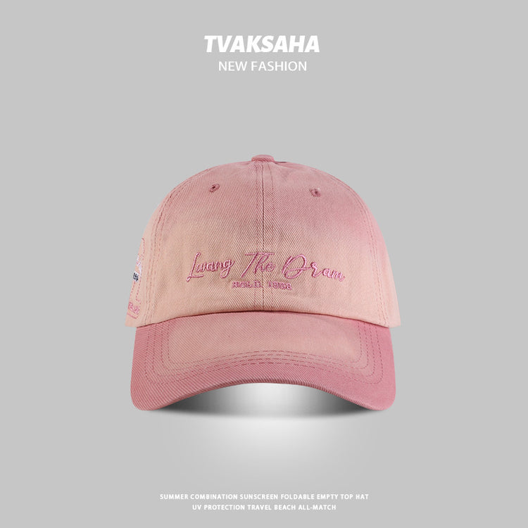 流行帽子|漸變字母刺繡棒球帽子女寬檐顯臉小防曬帽軟頂百搭日系鴨舌帽子男「C4217」24.08-1