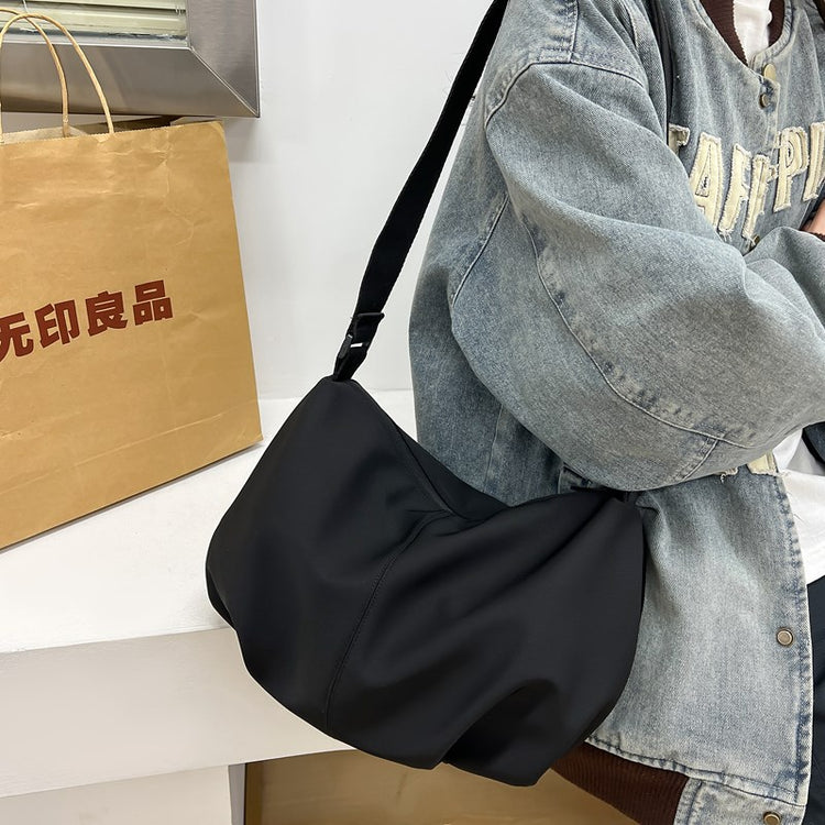 致青春|休閒簡約大容量托特包女2024新款潮流單肩包通勤純色斜挎包「80633-122」24.10-5