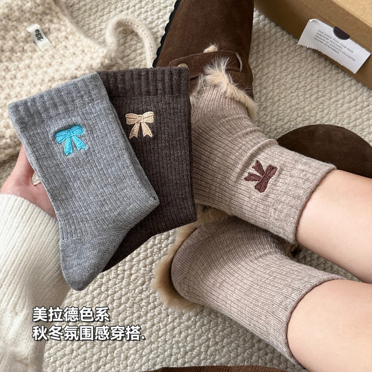 女襪|美拉德襪子女秋冬ins潮棉質吸汗透氣中筒襪韓系蝴蝶結彈力堆堆襪「MYH24151」25.10-3