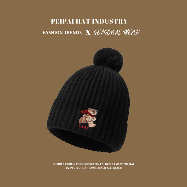 流行帽子|秋冬保暖帽子小眾設計小熊刺繡毛線帽美拉德風時尚情侶護耳針織帽「C4729」24.12-3