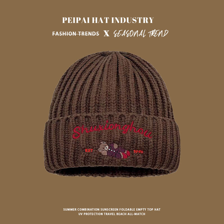 流行帽子|2024刺繡小熊針織帽女秋冬季新款保暖護耳百搭可愛毛線帽護耳冷帽「C4725」24.12-3