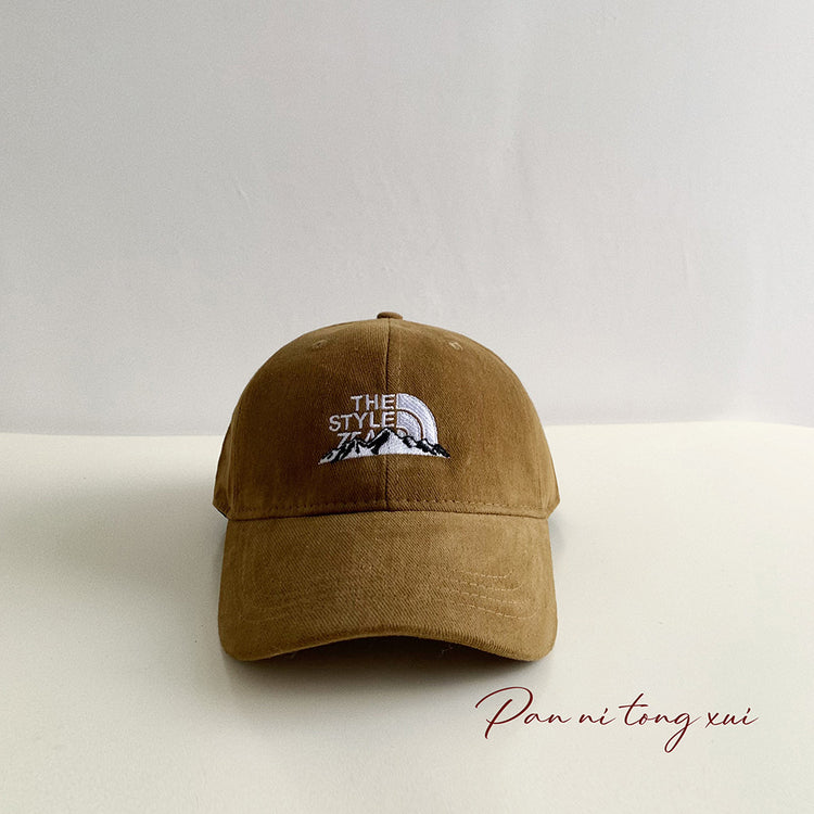 流行帽子|字母刺繡山峰棒球帽韓版顯臉小休閒百搭水洗春秋男女情侶鴨舌帽子「Q9343C」24.10-2