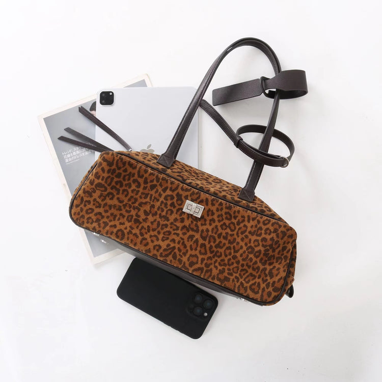 質感真皮|2025新款百搭輕奢磨砂牛皮波士頓大包單肩托特枕頭通勤保齡球包「X3989D3988」25.09-3