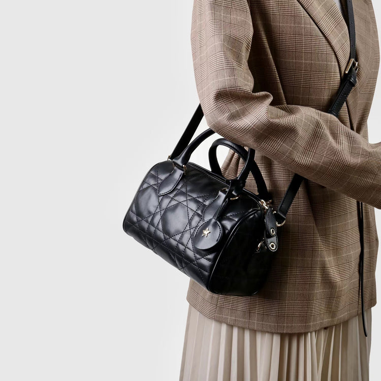 質感真皮|2025新款高級感羊皮時尚百搭枕頭包波士頓保齡球包手提斜挎女包包「8152」25.05-1