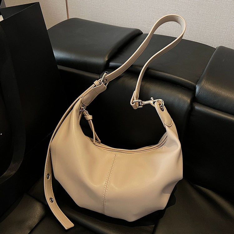 日韓流行|軟皮大容量餃子包女2025新款斜挎大包韓版百搭通勤單肩包「9614#」25.06-2