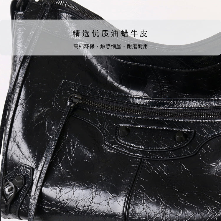 質感真皮|2025新機車包時尚百搭單肩腋下包簡約風格日常使用休閒鉚釘包「1187」25.09-5