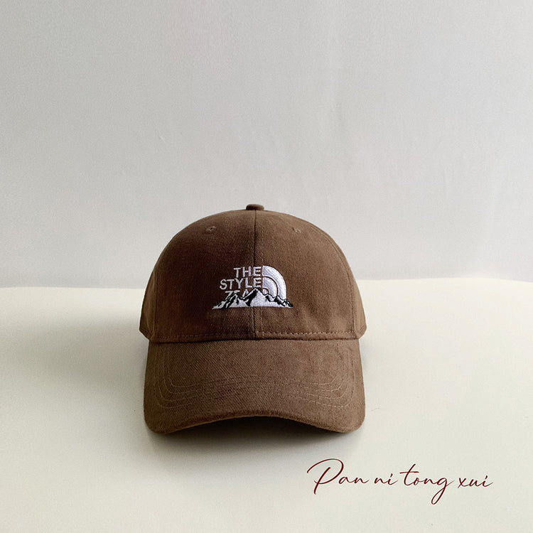 流行帽子|字母刺繡山峰棒球帽韓版顯臉小休閒百搭水洗春秋男女情侶鴨舌帽子「Q9343C」24.10-2