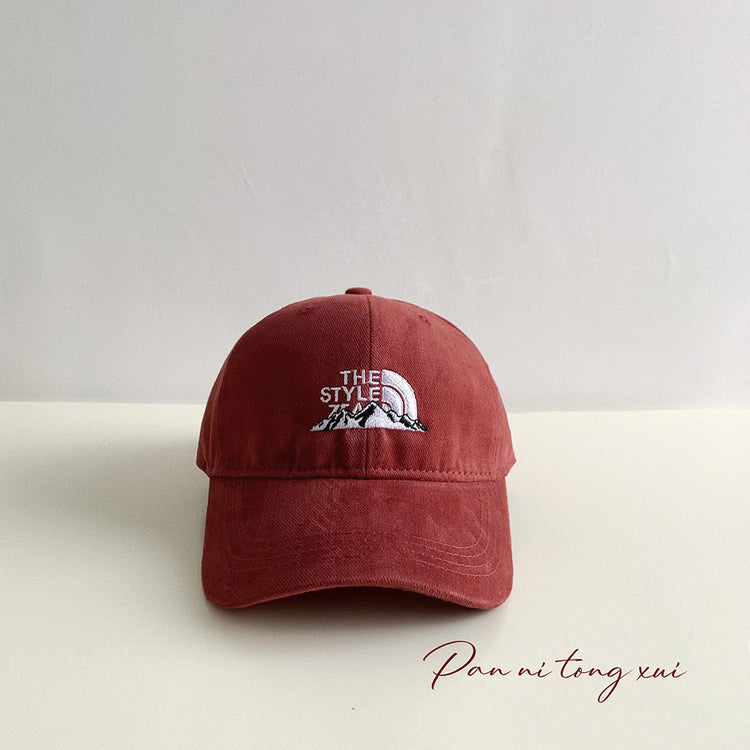 流行帽子|字母刺繡山峰棒球帽韓版顯臉小休閒百搭水洗春秋男女情侶鴨舌帽子「Q9343C」24.10-2