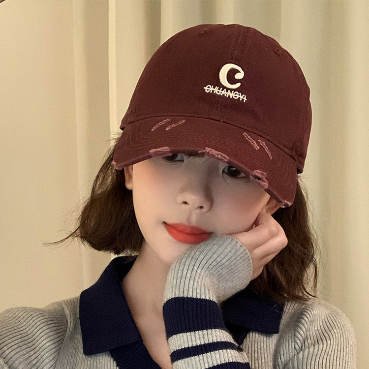 流行帽子|字母破洞棒球帽子女春夏新款復古百搭遮陽帽顯臉小軟頂鴨舌帽子男「C4884」24.12-5