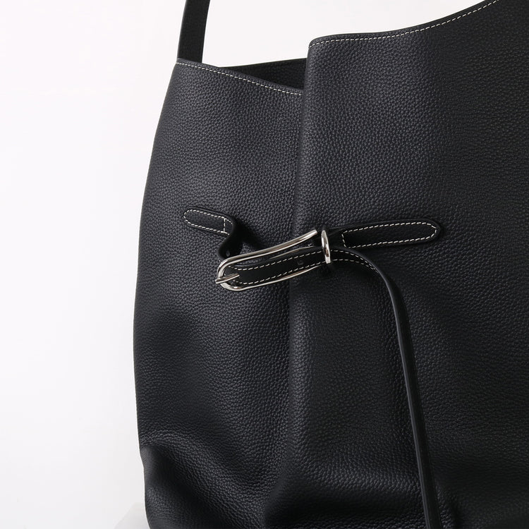 質感真皮|2025新頭層牛皮托特包hobo腋下包皮帶裝飾餃子水桶包百搭單肩包「6185」25.11-2