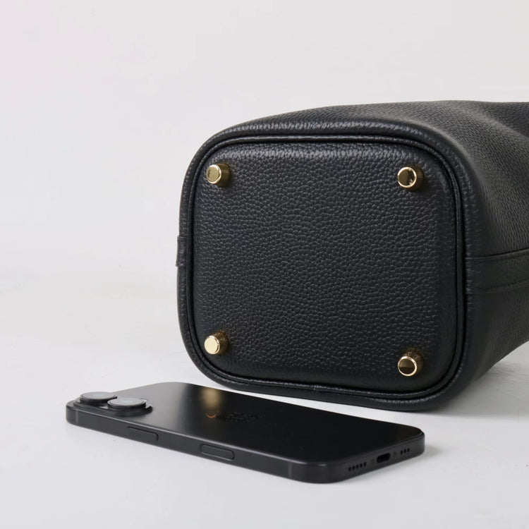 質感真皮|2025年新款時尚軟牛皮水桶包togo頭層牛皮h家菜籃子百搭通勤手提包「80900」25.04-4