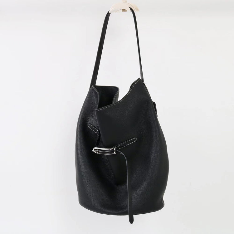 質感真皮|2025新頭層牛皮托特包hobo腋下包皮帶裝飾餃子水桶包百搭單肩包「6185」25.11-2