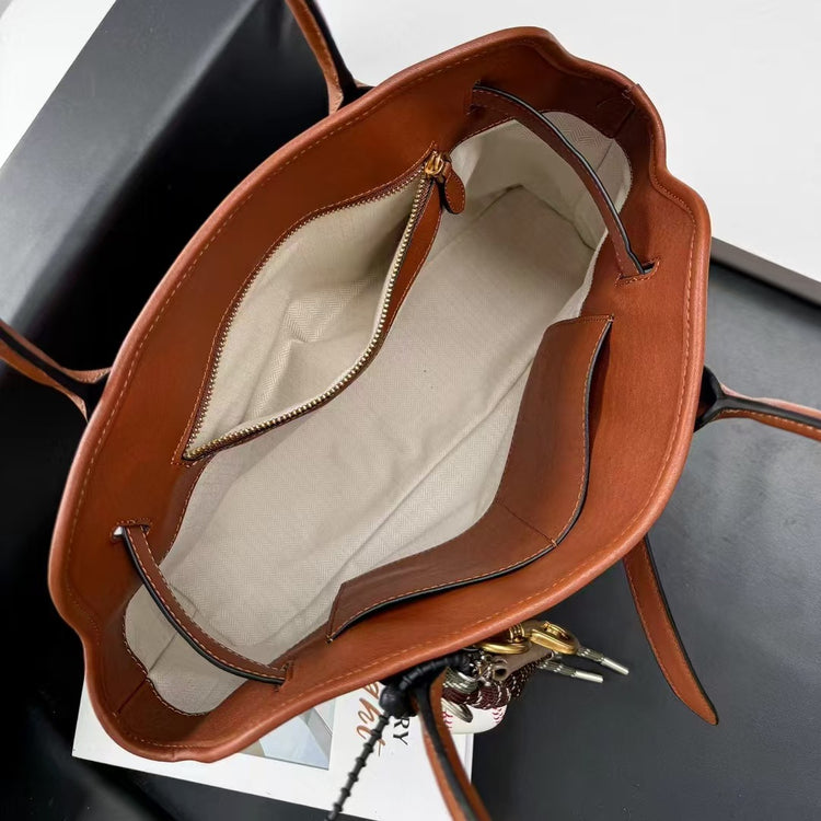 質感真皮|2024新款大容量腋下托特包ins網紅同款小眾復古百搭手提包高級感皮帶扣裝飾大包「8159」24.08-3