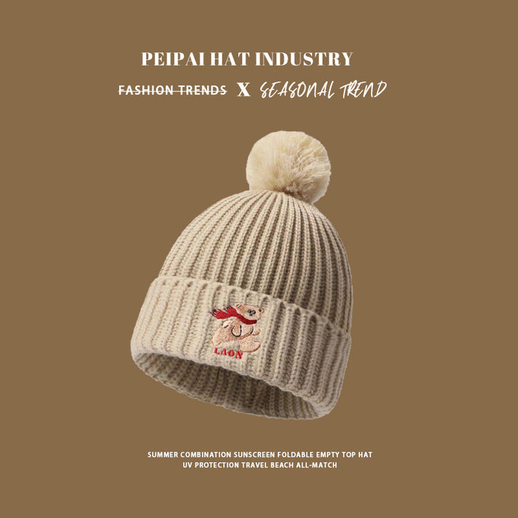 流行帽子|秋冬保暖帽子小眾設計小熊刺繡毛線帽美拉德風時尚情侶護耳針織帽「C4729」24.12-3