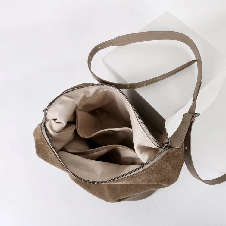 質感真皮|2025年新美拉德高級感輕奢高質感磨砂牛皮大容量水桶包時尚「6173」25.09-2