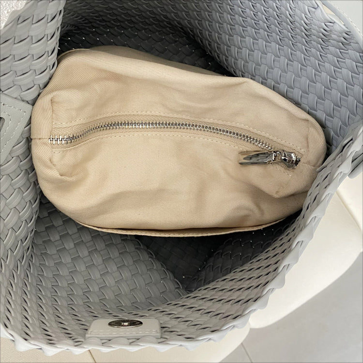 質感真皮|2024夏新款休閒編織菜籃水桶包小眾大容量單肩高級感簡約斜背包「6942」24.07-2