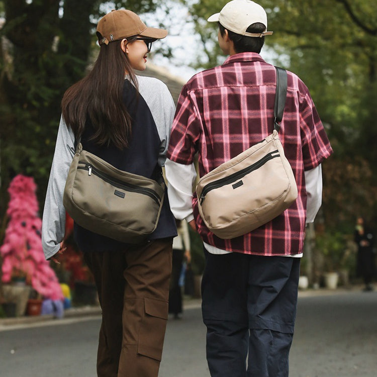 致青春|潮牌帆布包大容量單肩包男休閒時尚斜挎包工裝風簡約郵差挎包「6993-280」24.03-4