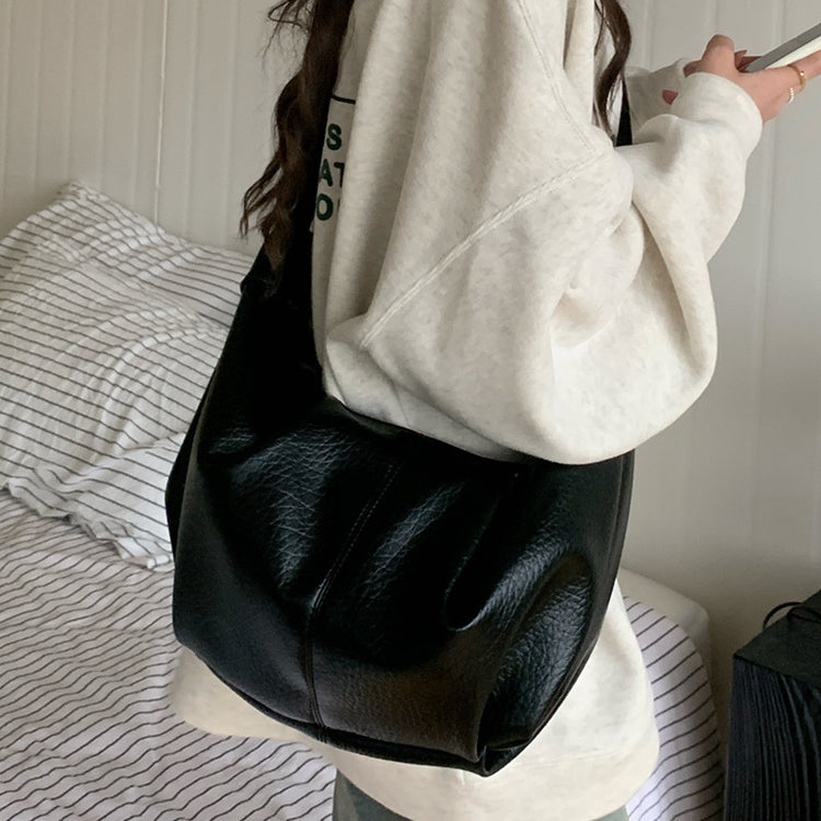 日韓流行|韓系ins大容量復古軟皮褶皺餃子包慵懶風休閒百搭牛角單肩斜挎包「9315#」24.03-3