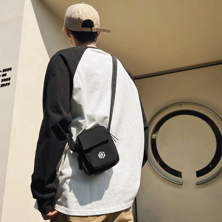 致青春|時尚韓版小眾休閒簡約手機包男女通用新款流行高顏值單肩包「602-160-1」24.04-3