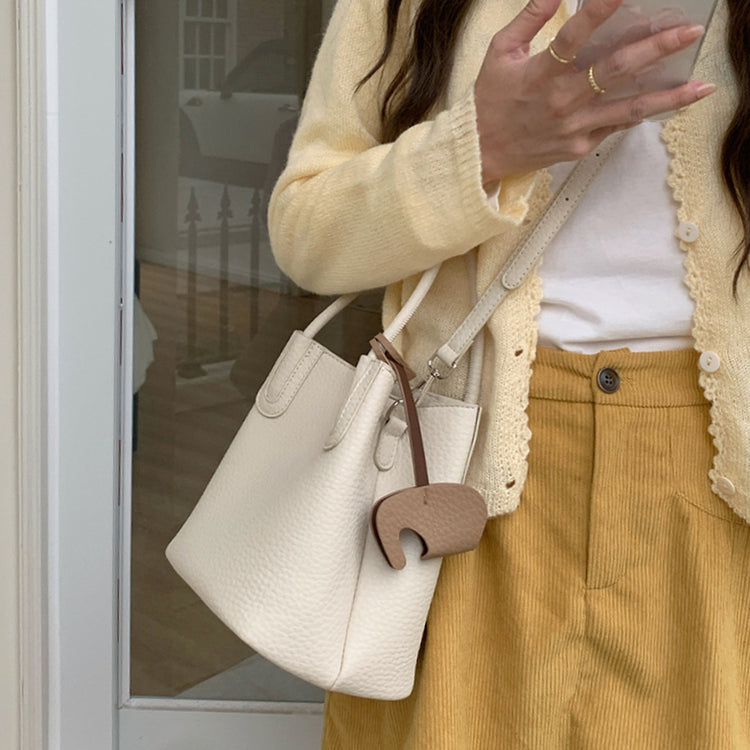 日韓流行|高級感時尚春夏小包包女2025新款百搭斜挎水桶包時尚手提菜籃子包「9537#」25.03-2