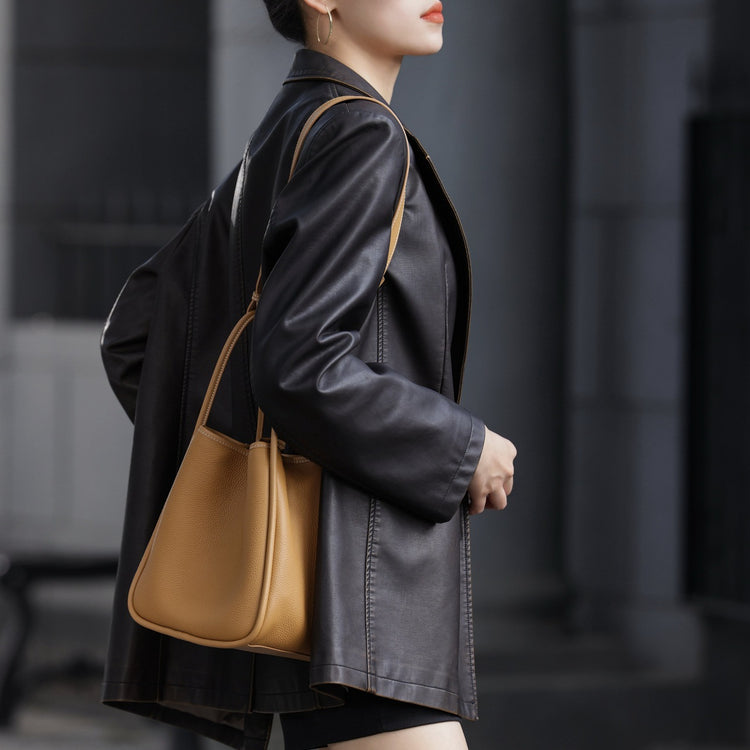 質感真皮|2024新小眾設計頭層牛皮菜籃子大容量通勤手提水桶包女包「6910」24.03-4