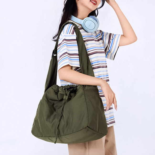 致青春|大容量質感包包女休閒旅行單肩包輕便簡約百搭抽繩斜挎托特包「6180-130」25.09-2