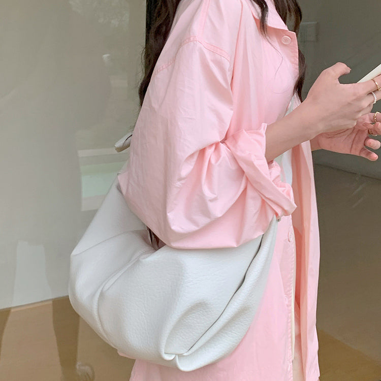 日韓流行|韓系ins大容量復古軟皮褶皺餃子包慵懶風休閒百搭牛角單肩斜挎包「9315#」24.03-3