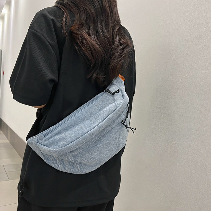 致青春|休閒胸包牛仔布斜背包韓潮酷男女運動單肩包大容量百搭腰包「1602-230」24.04-3