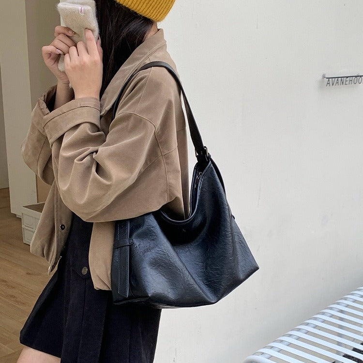 日韓流行｜韓系慵懶風軟皮單肩包女百搭大容量托特包ins時尚復古通勤斜挎包「D9049」25.11-4