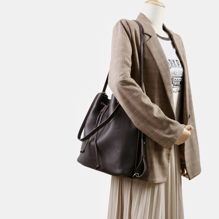 質感真皮｜2025新款時尚歐美氣質頭層牛皮雙肩水桶包百搭斜挎單肩斜挎高級感「7061」25.11-1