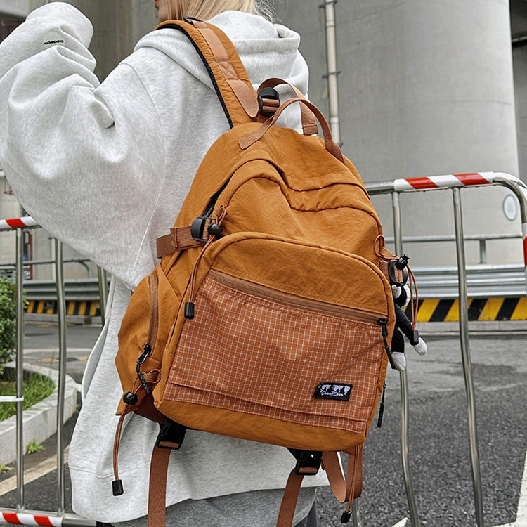 致青春｜大容量輕量化男女雙肩包防刮耐磨運動背包登山健行休閒旅行包「8103-137」25.11-1