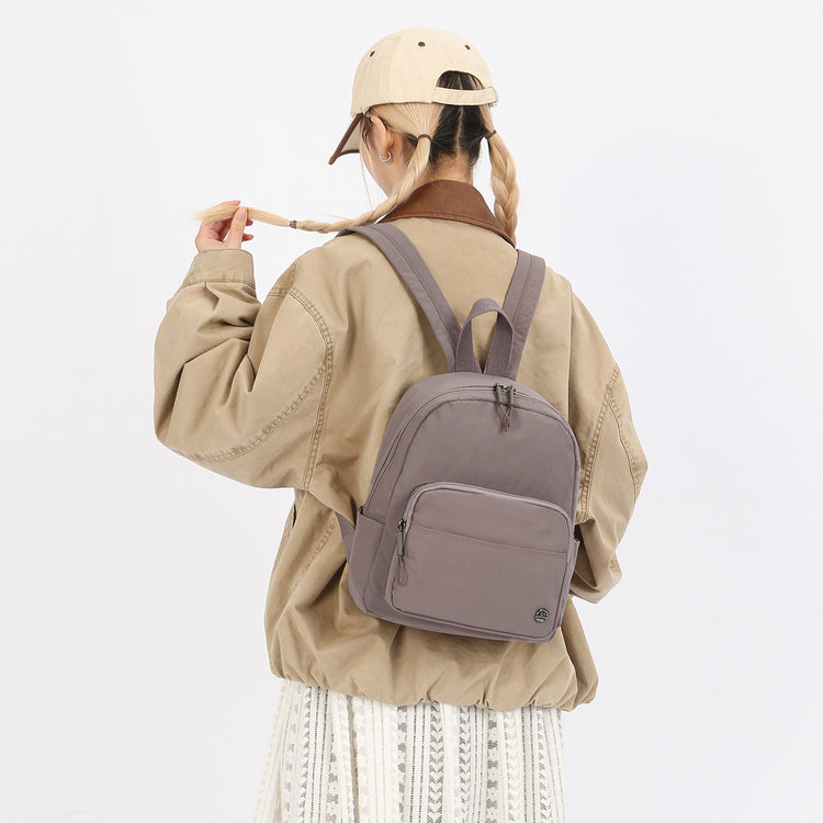 致青春｜簡約雙肩包防潑水休閒運動背包日系潮流大容量上班通勤雙肩包「9780-123」25.11-1
