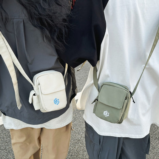 致青春 | 時尚韓版小眾休閒簡約手機包男女通用新款流行高顏值單肩包「602-160-1」24.04-3