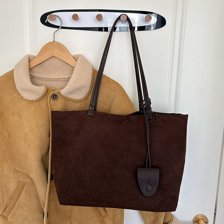 日韓流行｜秋冬復古麂皮絨大容量包包新款女式休閒棕色托特包手提單肩通勤包「4F656」25.12-2