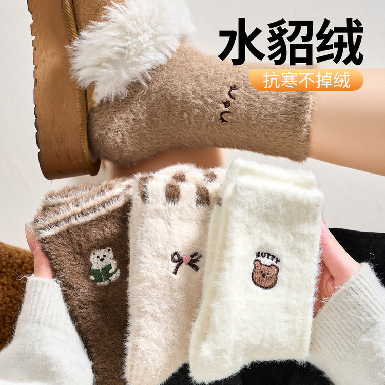 女襪｜水貂絨襪子女冬季加絨加厚居家保暖地板襪卡通刺繡親膚舒適堆堆襪「YM1159」25.11-1