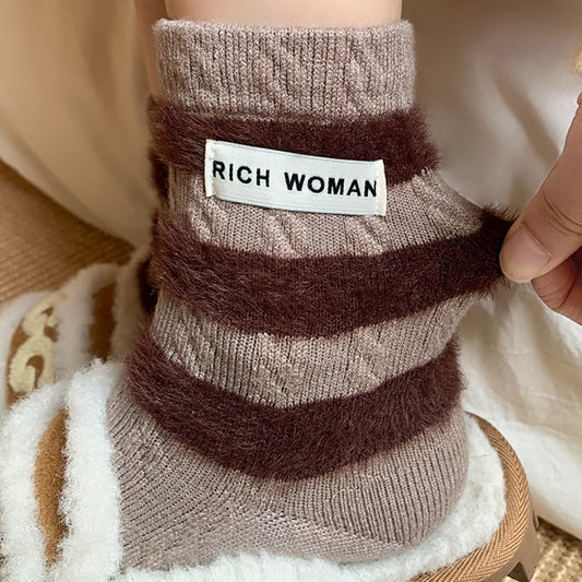 女襪｜美拉德條紋羊毛襪秋冬加絨加厚保暖中筒襪時尚布標ins潮流睡眠襪「MK4225」24.11-1