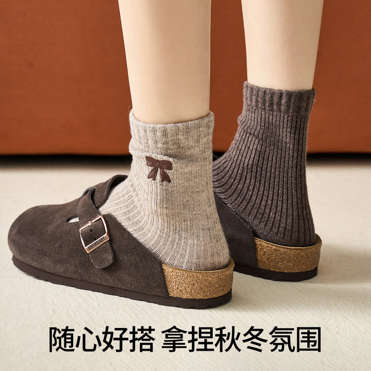 女襪｜刺繡蝴蝶結襪子女秋冬加絨加厚蓄熱保暖中筒襪親膚舒適產後月子襪「MYH24151」25.10-1
