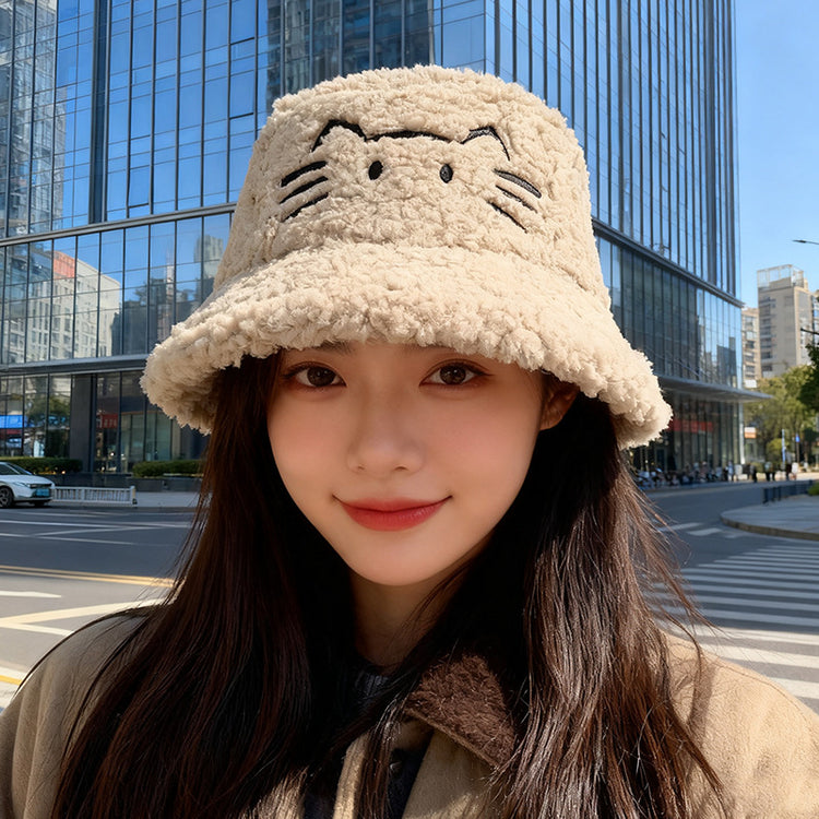 流行帽子｜韓國東大門冬季新款帽子女羊羔毛小貓刺繡漁夫帽顯臉小保暖水桶帽「C5767」25.11-1