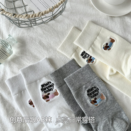 女襪｜灰色堆堆襪子女加寬羅口親膚舒適中筒襪後跟卡通刺繡ins潮運動襪「YY25013」25.06-4