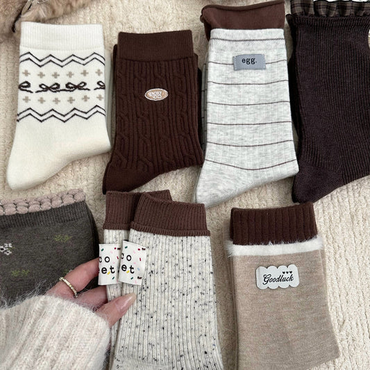 女襪｜秋冬美拉德咖色襪子女加厚保暖蓄熱鎖溫羊毛襪復古潮流好搭中筒襪「HD25862」25.11-3