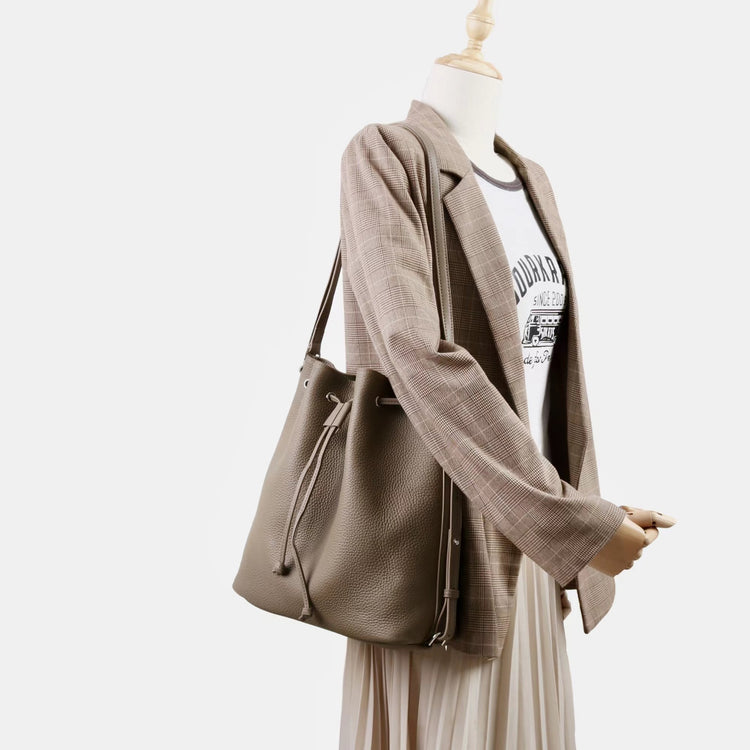 質感真皮｜2025新款時尚歐美氣質頭層牛皮雙肩水桶包百搭斜挎單肩斜挎高級感「7061」25.11-1