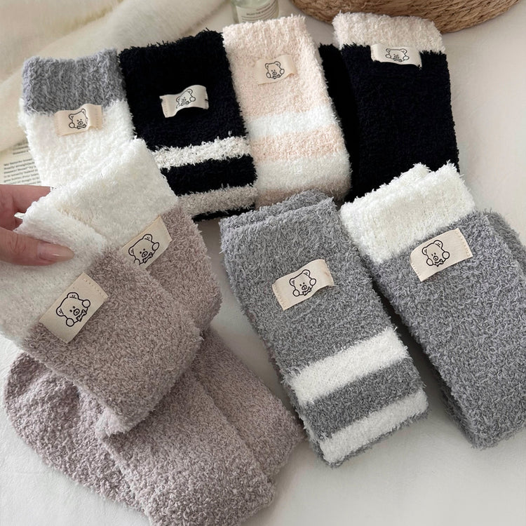 女襪｜珊瑚絨小腿襪子女高筒保暖加絨加厚長筒襪秋冬睡眠毛絨絨地板襪「D25864」25.11-4