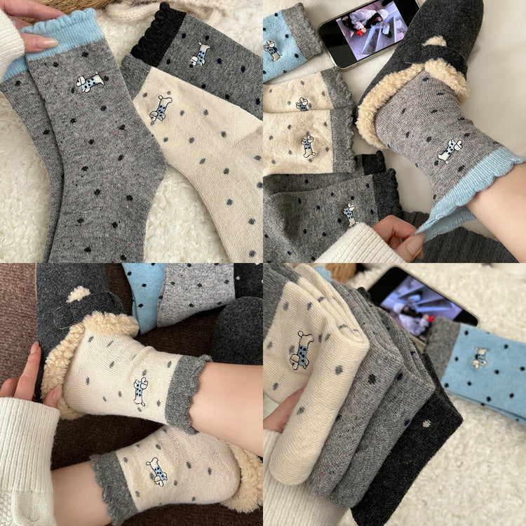 女襪｜羊毛襪子女秋冬加厚保暖卡通刺繡毛中筒襪韓系ins潮花邊堆堆襪「AM25122」25.12-2