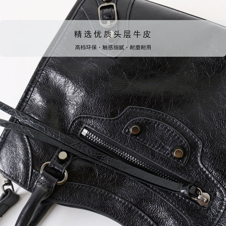 質感真皮｜2025新款時尚歐美氣質頭層牛皮休閒鉚釘小眾韓版斜背包高級感機車包「8339」25.11-1