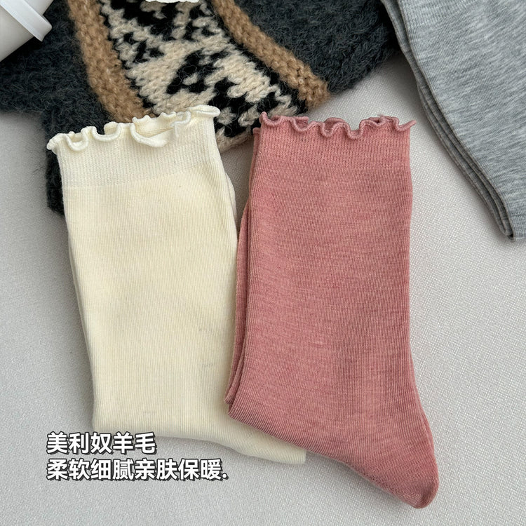 女襪｜白色堆堆襪子女美利奴羊毛木耳邊中筒襪秋冬保暖蓄熱鎖溫襪子「JX7855」25.10-4