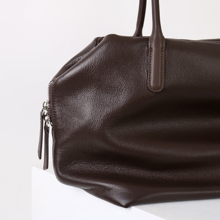 質感真皮｜2025新頭層牛皮大容量手提輕奢單肩包休閒通勤高級感腋下托特包「6166」25.11-2