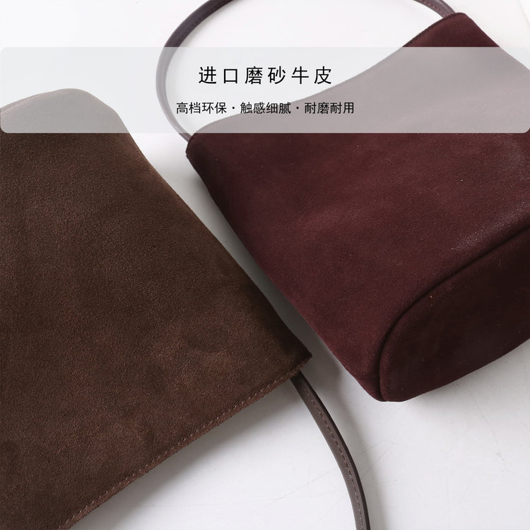 質感真皮 | 2025新款時尚磨砂牛皮手拎水桶包輕奢小眾高級感復古手提斜背包「3570-1」25.08-4